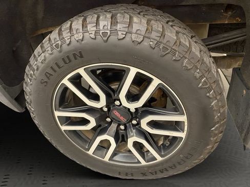 Used 2022 GMC Sierra 1500 AT4 w/ AT4 Premium Package AWD/4WD image 38