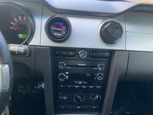 Used 2009 Ford Mustang GT image 33