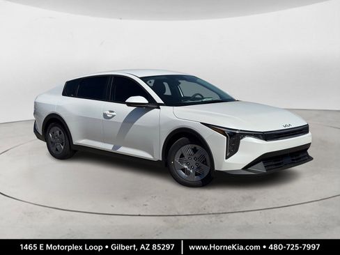 New 2026 Kia K4 FWD image 1
