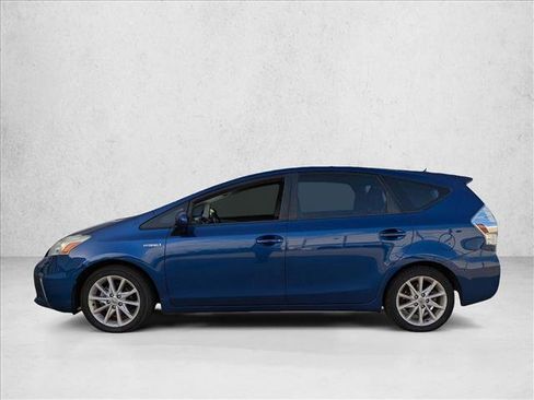 Used 2012 Toyota Prius V Five image 8