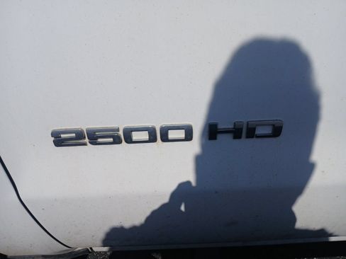 Used 2015 Chevrolet Silverado 2500 W/T AWD/4WD image 25