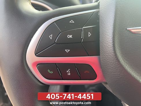 Used 2024 Chrysler Voyager LX FWD image 13