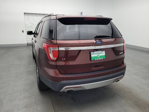 Used 2016 Ford Explorer XLT w/ Equipment Group 202A FWD image 6