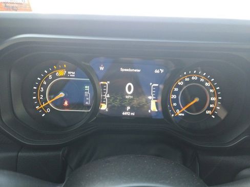 Used 2025 Jeep Wrangler Unlimited Rubicon 392 image 16