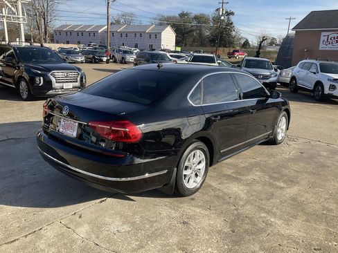 Used 2016 Volkswagen Passat 1.8T S image 3