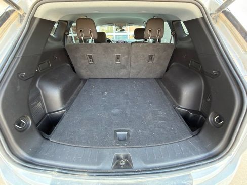 Used 2021 Chevrolet Blazer LT FWD image 15