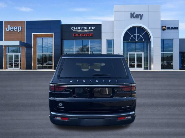 Used 2022 Jeep Wagoneer Series III AWD/4WD image 4