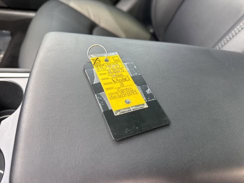 Used 2023 Tesla Model 3 Performance image 38