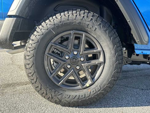 New 2026 Jeep Wrangler Sport S AWD/4WD image 17
