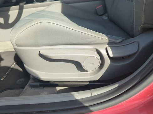 Used 2023 Hyundai Elantra SEL FWD image 13