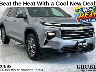 Used 2024 Chevrolet Traverse LT