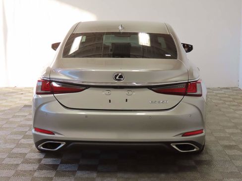 Used 2019 Lexus ES 350 w/ Premium Package image 4