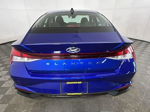 Certified 2023 Hyundai Elantra SEL w/ Cargo Package FWD image 4