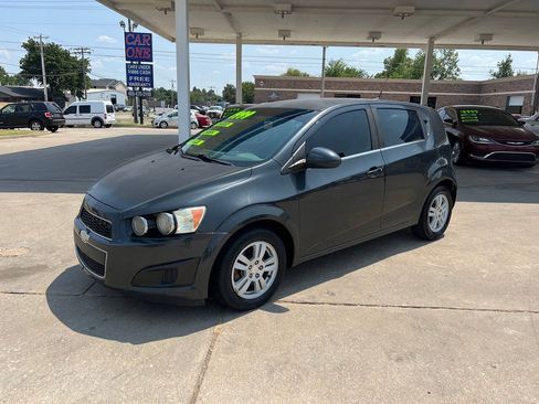 Used 2014 Chevrolet Sonic LT FWD image 3