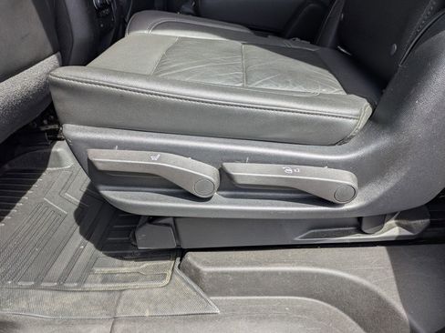Used 2021 Chevrolet Tahoe LT AWD/4WD image 28