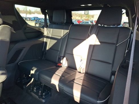 Certified 2023 Cadillac Escalade Sport w/ LPO, ONYX Package image 10