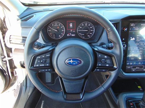 Certified 2025 Subaru Crosstrek 2.5i Limited w/ Crosstrek Mirror Package image 15