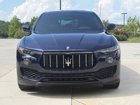 Used 2020 Maserati Levante AWD/4WD image 2