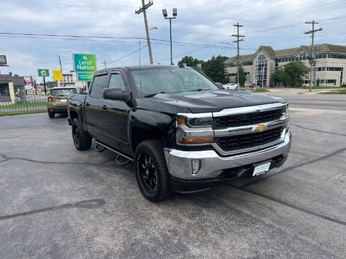 Used 2017 Chevrolet Silverado 1500 LT w/ All Star Edition AWD/4WD image 7