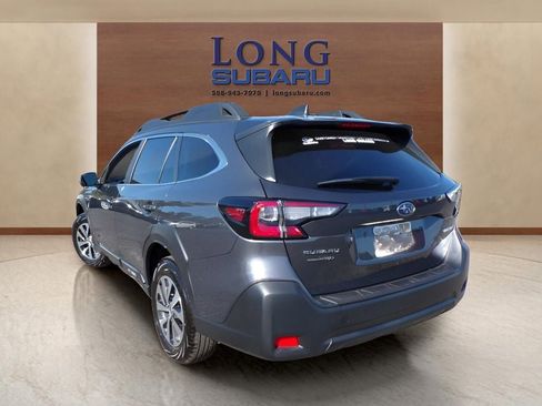 Certified 2025 Subaru Outback Premium image 5