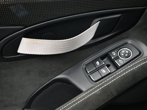 Certified 2019 Porsche 911 GT3 RS image 17