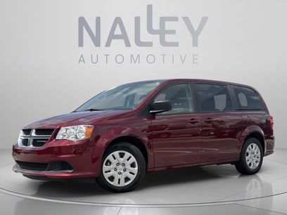 Used 2018 Dodge Grand Caravan SE w/ UConnect Hands-Free Group