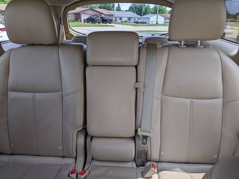 Used 2013 Nissan Pathfinder Platinum AWD/4WD image 20