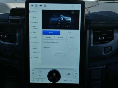 Used 2025 Ford F150 Lightning Flash AWD/4WD image 8