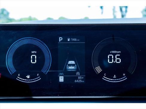 New 2025 Hyundai Tucson SEL image 18