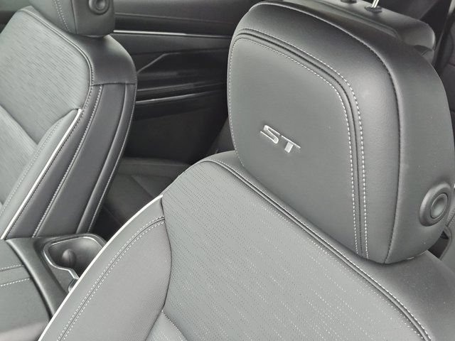 Used 2026 Buick Enclave Sport Touring FWD image 19