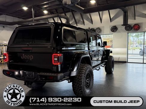 Used 2022 Jeep Gladiator Rubicon w/ LED Lighting Group AWD/4WD image 48