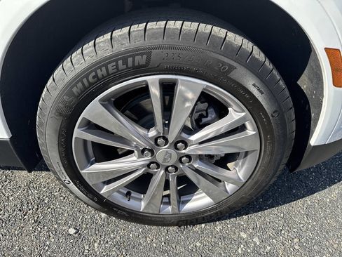 Used 2025 Cadillac XT5 Premium Luxury image 44