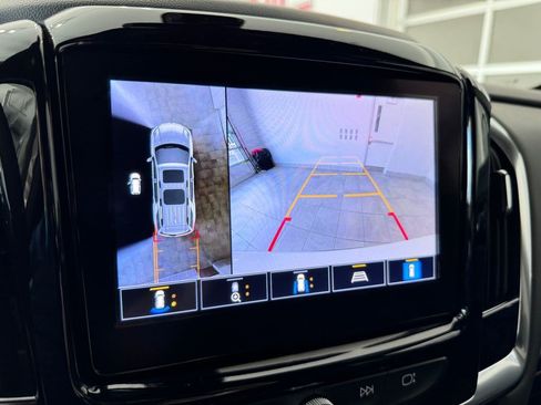 Certified 2023 Chevrolet Traverse RS image 18