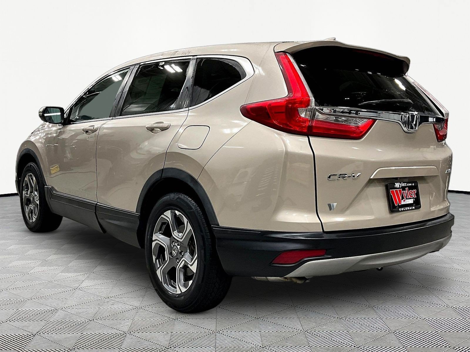 Used 2017 Honda CR-V EX-L image 4