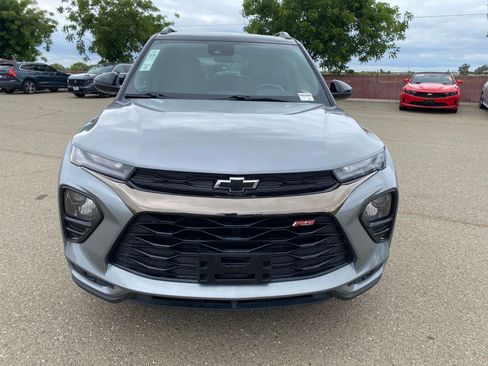 Used 2023 Chevrolet TrailBlazer RS AWD/4WD image 2