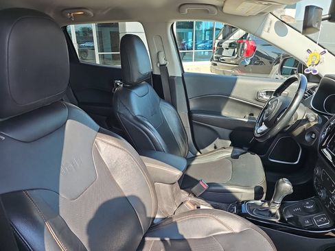 Used 2020 Jeep Compass Limited AWD/4WD image 23