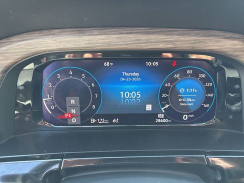 Used 2024 Volkswagen Atlas SEL AWD/4WD image 9