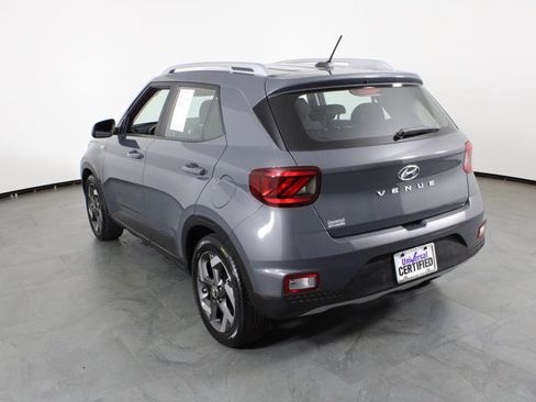 Certified 2025 Hyundai Venue SEL FWD image 16