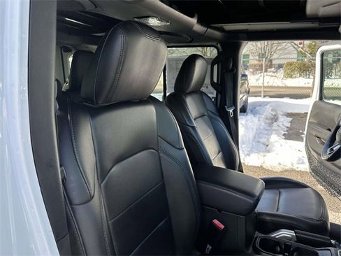 Certified 2021 Jeep Wrangler Unlimited Sahara image 23