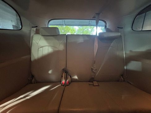 Used 2012 Buick Enclave Leather FWD image 16