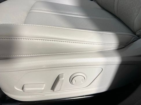 Used 2023 Kia Sorento EX w/ Panoramic Sunroof Package image 21