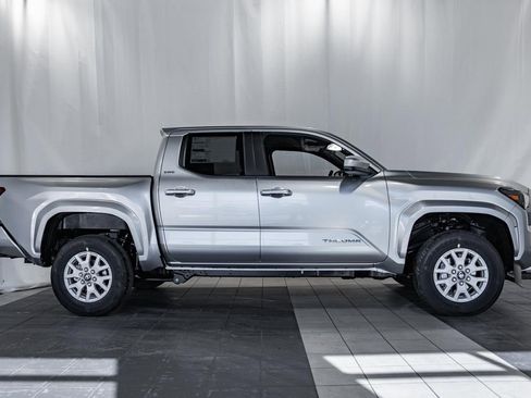 New 2026 Toyota Tacoma SR5 image 3
