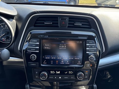 Used 2023 Nissan Maxima SL image 29