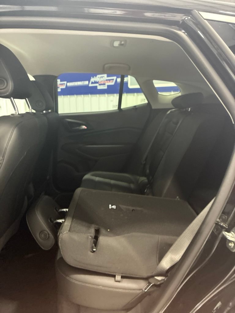 Used 2026 Chevrolet Trax LT FWD image 32