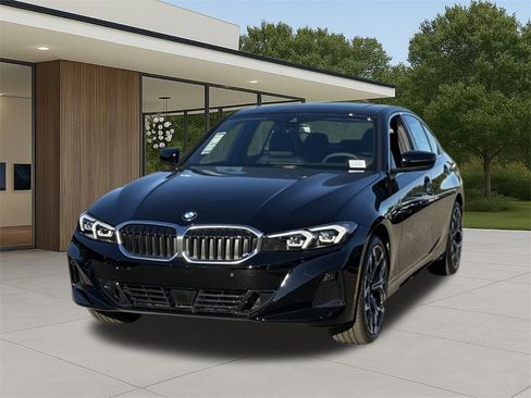 New 2026 BMW 330i xDrive Sedan w/ Convenience Package image 3
