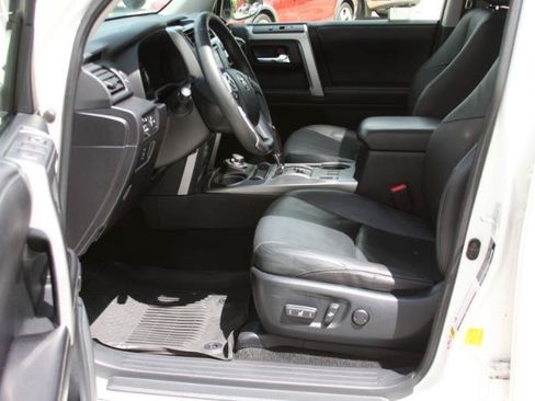 Used 2016 Toyota 4Runner Limited AWD/4WD image 27