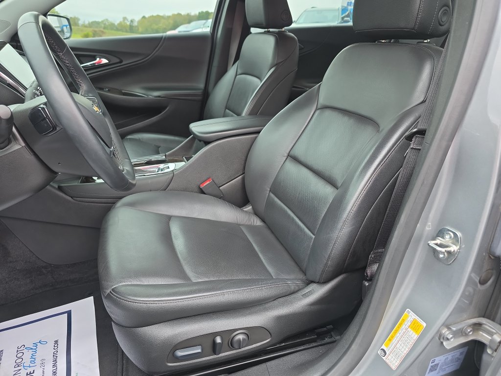 Used 2023 Chevrolet Malibu LT FWD image 14