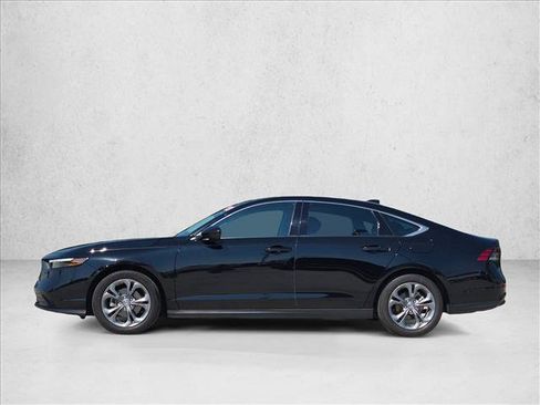Used 2023 Honda Accord EX image 9