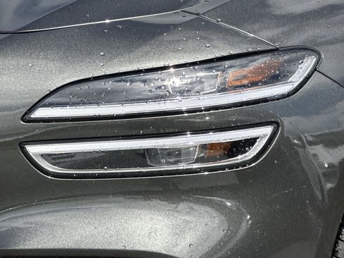 Used 2026 Genesis G70 2.5T RWD image 9