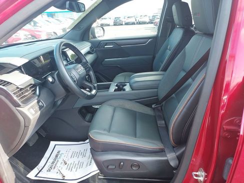 Used 2025 GMC Acadia AT4 w/ LPO, Floor Liner Package AWD/4WD image 13